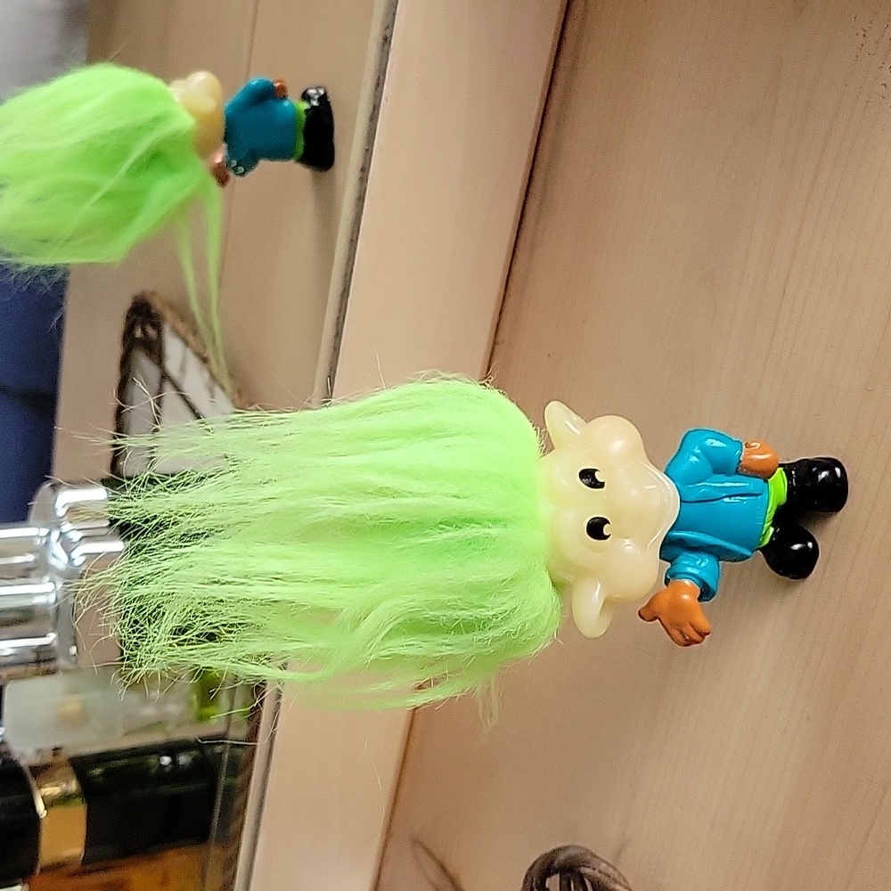 Troll Glow in the Dark Green Hair- BK